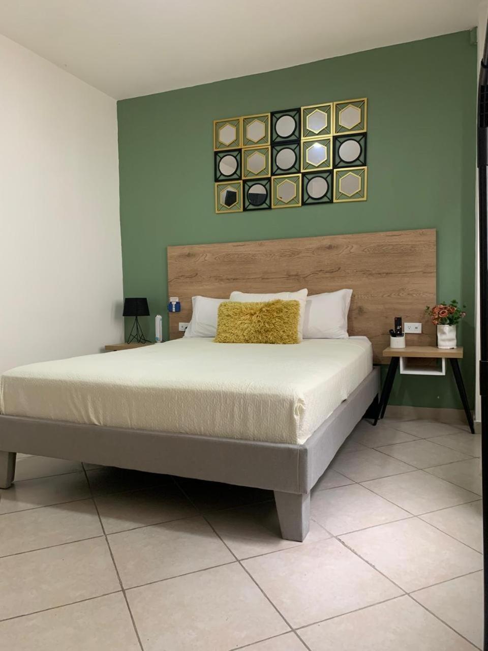 Los Soles Suite Mall Del Sol Guayaquil Airport 외부 사진
